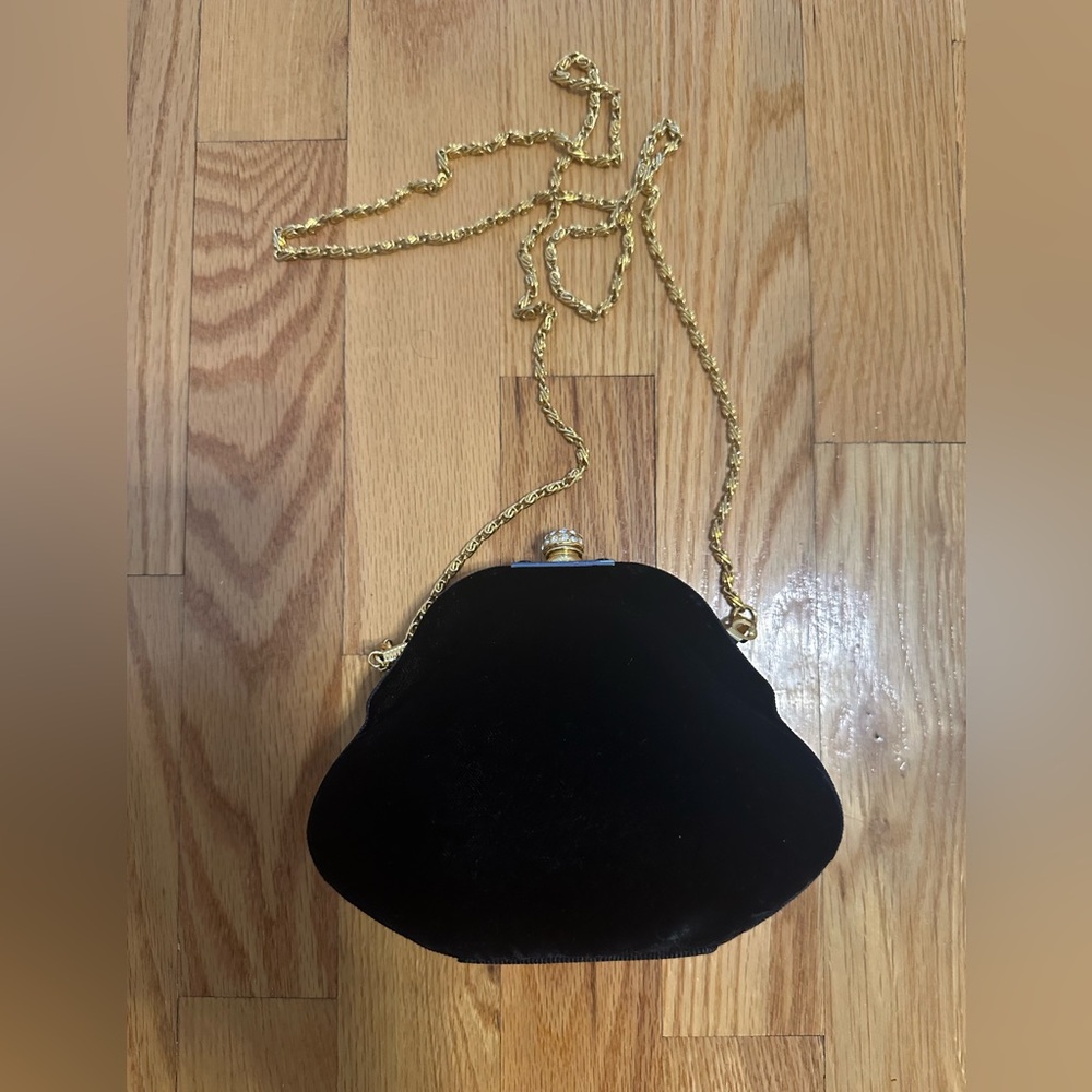 Elegant Black Velvet Evening Bag with Gold Chain